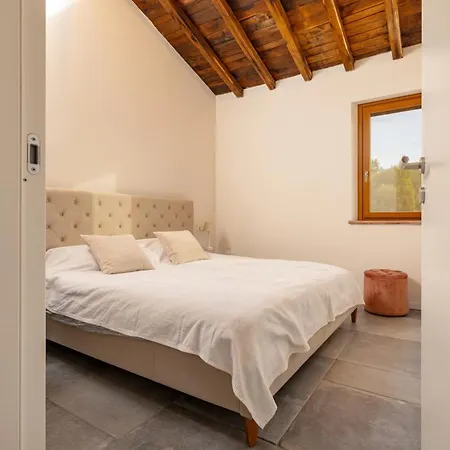Umbria Private *